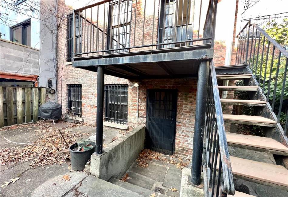 159 Bond Street, Brooklyn, New York 11217, 5 Bedrooms Bedrooms, ,3 BathroomsBathrooms,Residential,For Sale,Bond,488264