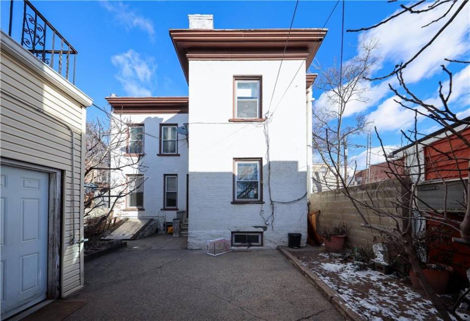 1241 60th Street, Brooklyn, New York 11219, 6 Bedrooms Bedrooms, ,4 BathroomsBathrooms,Residential,For Sale,60th,488493