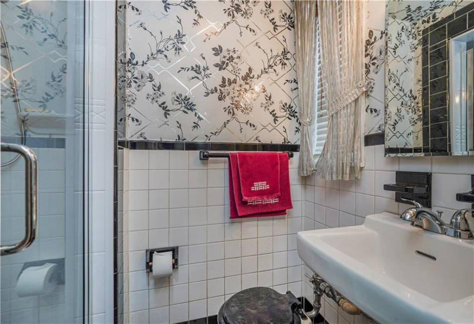 8422 14th Avenue, Brooklyn, New York 11228, 3 Bedrooms Bedrooms, ,2 BathroomsBathrooms,Residential,For Sale,14th,488499