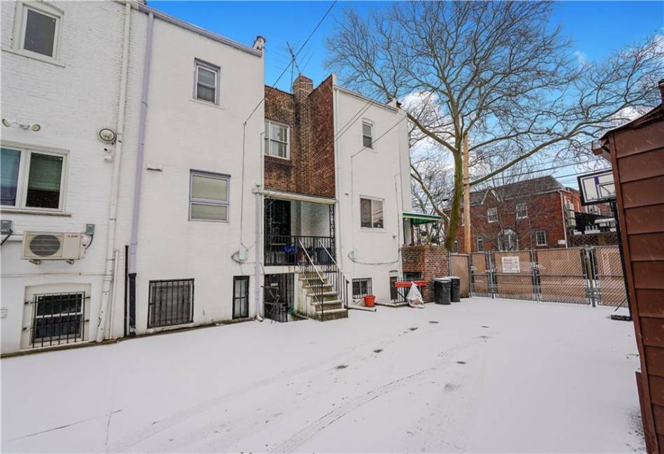 8422 14th Avenue, Brooklyn, New York 11228, 3 Bedrooms Bedrooms, ,2 BathroomsBathrooms,Residential,For Sale,14th,488499