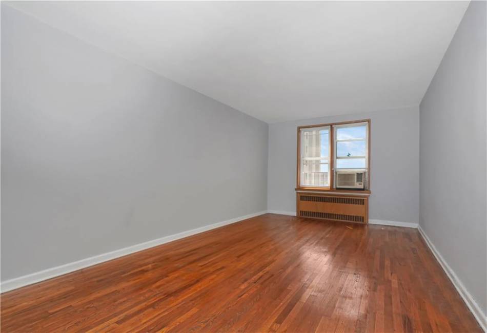 2331 Ocean Avenue, Brooklyn, New York 11229, 2 Bedrooms Bedrooms, ,1 BathroomBathrooms,Residential,For Sale,Ocean,485124