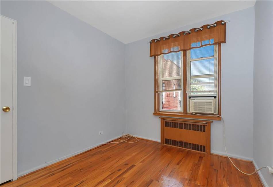 2331 Ocean Avenue, Brooklyn, New York 11229, 2 Bedrooms Bedrooms, ,1 BathroomBathrooms,Residential,For Sale,Ocean,485124