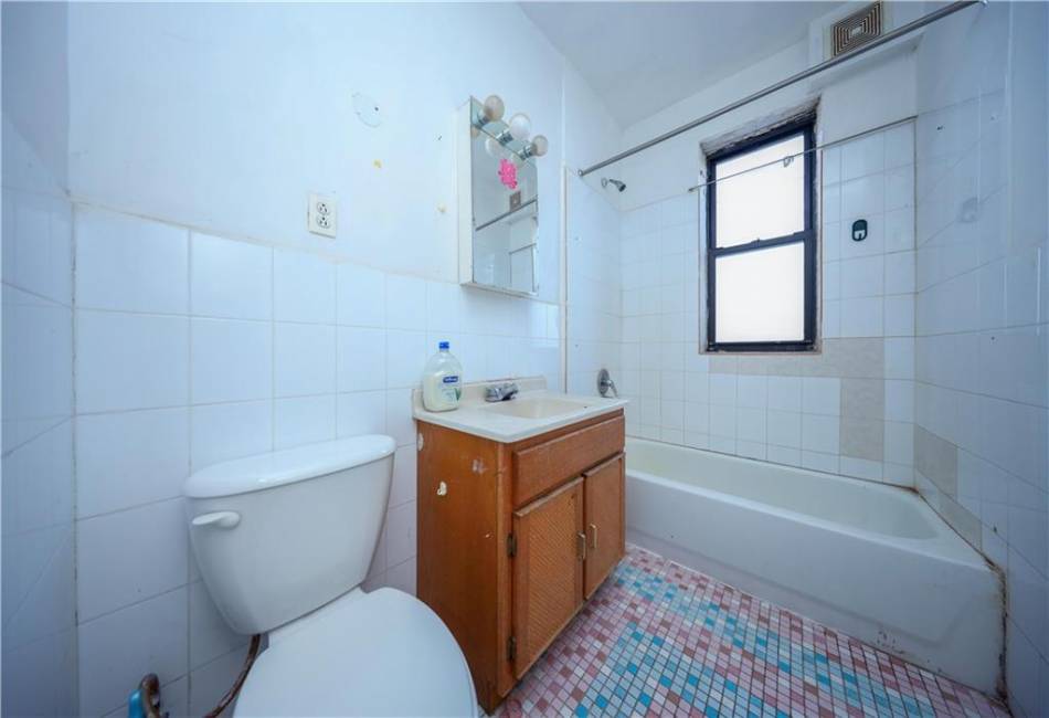 367 Grant Avenue, Brooklyn, New York 11208, 3 Bedrooms Bedrooms, ,3 BathroomsBathrooms,Residential,For Sale,Grant,488502