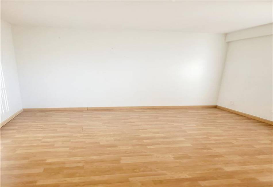 2940 5th Street, Brooklyn, New York 11224, 1 Bedroom Bedrooms, ,1 BathroomBathrooms,Residential,For Sale,5th,488520