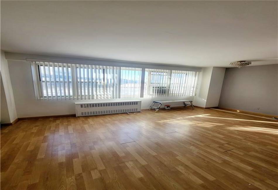 2940 5th Street, Brooklyn, New York 11224, 1 Bedroom Bedrooms, ,1 BathroomBathrooms,Residential,For Sale,5th,488520