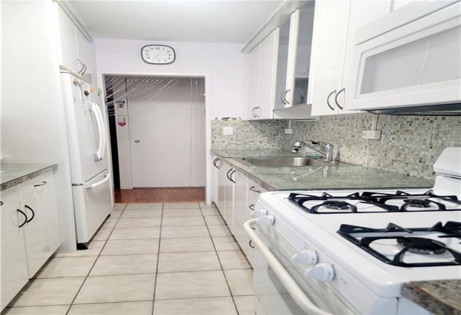 458 Neptune Avenue, Brooklyn, New York 11224, 1 Bedroom Bedrooms, ,1 BathroomBathrooms,Residential,For Sale,Neptune,488521