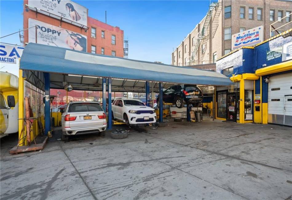 225 Union Avenue, Brooklyn, New York 11211, ,Commercial,For Sale,Union,488450