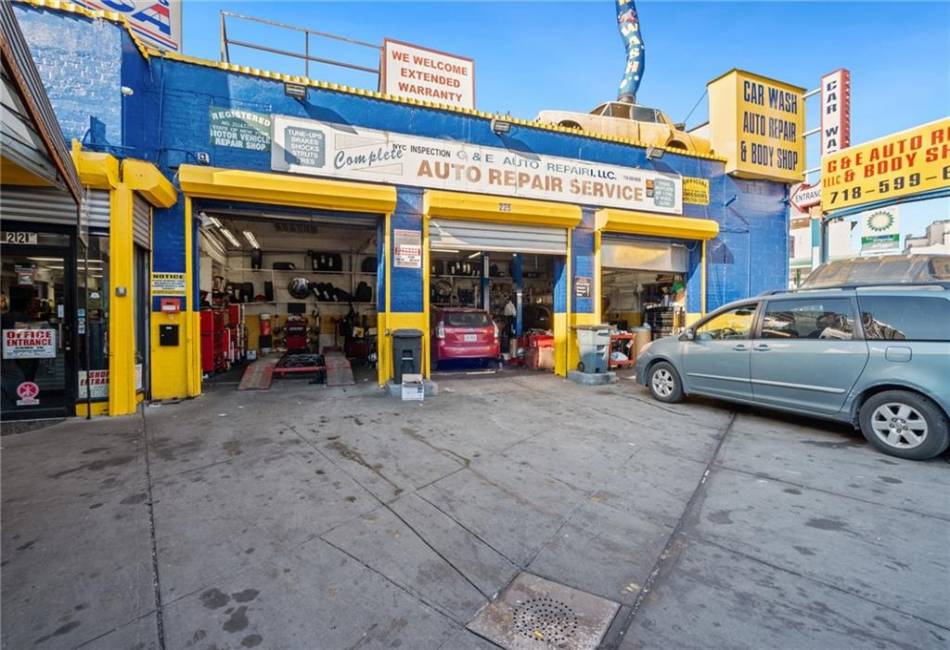 225 Union Avenue, Brooklyn, New York 11211, ,Commercial,For Sale,Union,488450