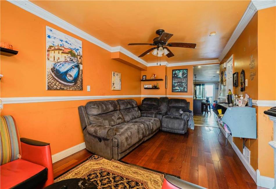 17 Maxie Court, Staten Island, New York 10304, ,4 BathroomsBathrooms,Residential,For Sale,Maxie,488530