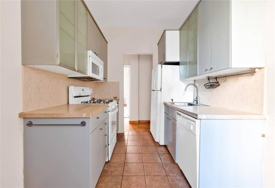 2950 Ocean Avenue, Brooklyn, New York 11235, 1 Bedroom Bedrooms, ,1 BathroomBathrooms,Residential,For Sale,Ocean,488482