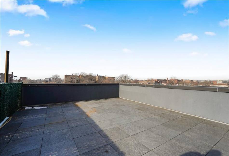 2442 Ocean Avenue, Brooklyn, New York 11229, 2 Bedrooms Bedrooms, ,2 BathroomsBathrooms,Rental,For Sale,Ocean,488501