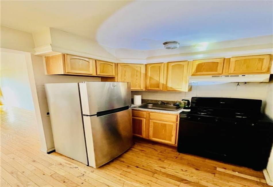 2330 Voorhies Avenue, Brooklyn, New York 11235, ,1 BathroomBathrooms,Residential,For Sale,Voorhies,488566