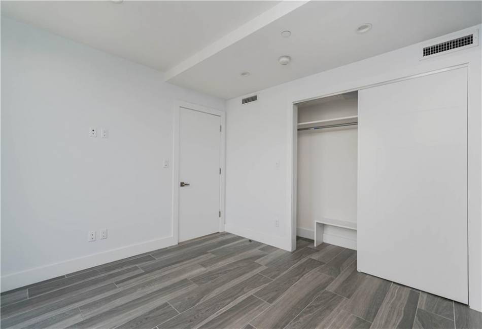 2442 Ocean Avenue, Brooklyn, New York 11229, 1 Bedroom Bedrooms, ,1 BathroomBathrooms,Rental,For Sale,Ocean,488590