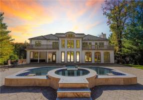 96 Circle Road, Staten Island, New York 10304, 9 Bedrooms Bedrooms, ,9 BathroomsBathrooms,Residential,For Sale,Circle,488591