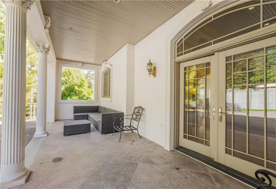 96 Circle Road, Staten Island, New York 10304, 9 Bedrooms Bedrooms, ,9 BathroomsBathrooms,Residential,For Sale,Circle,488591