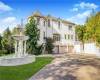 96 Circle Road, Staten Island, New York 10304, 9 Bedrooms Bedrooms, ,9 BathroomsBathrooms,Residential,For Sale,Circle,488591