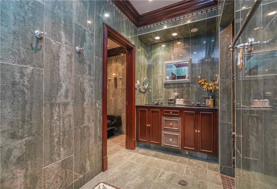51 Romer Road, Staten Island, New York 10304, 5 Bedrooms Bedrooms, ,8 BathroomsBathrooms,Residential,For Sale,Romer,488592