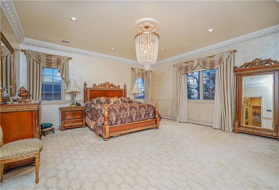 51 Romer Road, Staten Island, New York 10304, 5 Bedrooms Bedrooms, ,8 BathroomsBathrooms,Residential,For Sale,Romer,488592