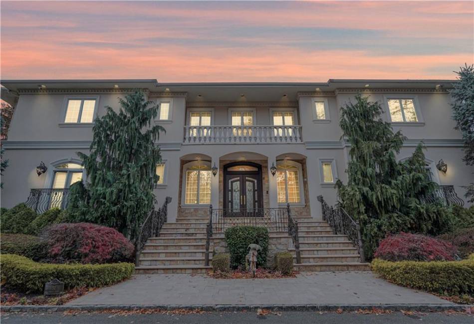 51 Romer Road, Staten Island, New York 10304, 5 Bedrooms Bedrooms, ,8 BathroomsBathrooms,Residential,For Sale,Romer,488592