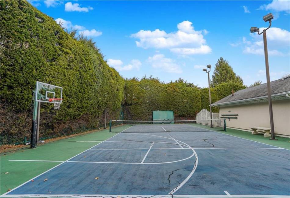 51 Romer Road, Staten Island, New York 10304, 5 Bedrooms Bedrooms, ,8 BathroomsBathrooms,Residential,For Sale,Romer,488592