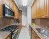 9425 Shore Road, Brooklyn, New York 11209, 2 Bedrooms Bedrooms, ,3 BathroomsBathrooms,Residential,For Sale,Shore,488384