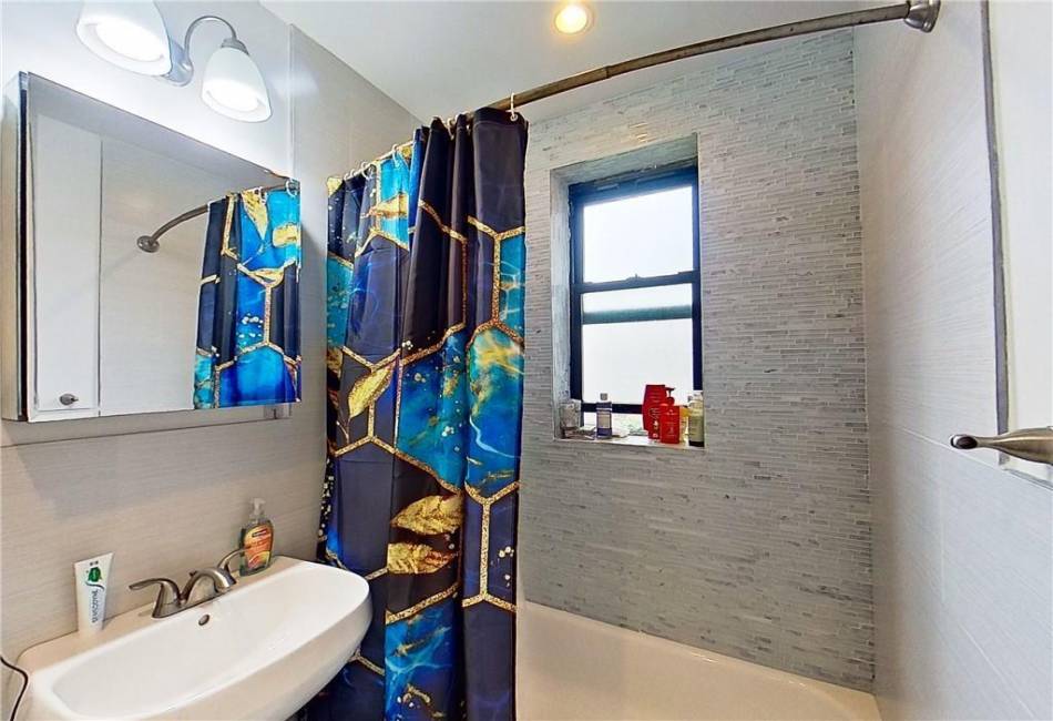 918 14th Street, Brooklyn, New York 11230, 2 Bedrooms Bedrooms, ,1 BathroomBathrooms,Residential,For Sale,14th,488599