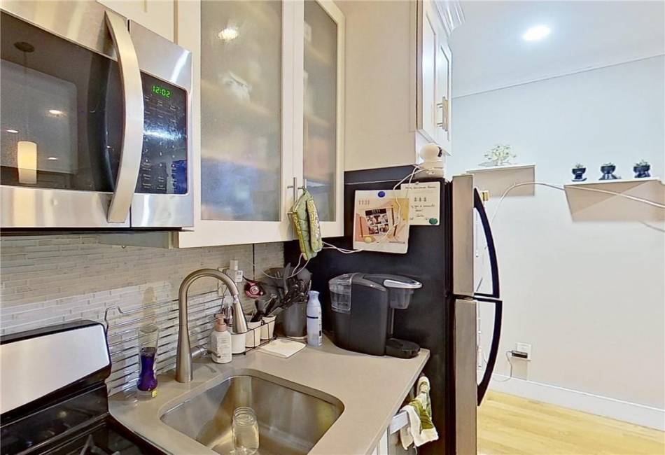 918 14th Street, Brooklyn, New York 11230, 2 Bedrooms Bedrooms, ,1 BathroomBathrooms,Residential,For Sale,14th,488599
