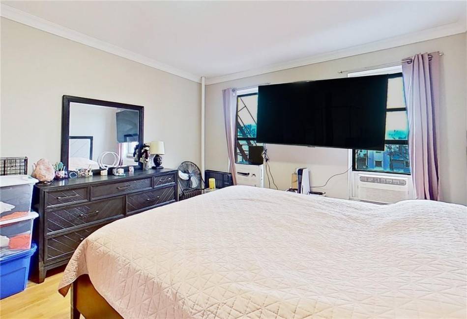 918 14th Street, Brooklyn, New York 11230, 2 Bedrooms Bedrooms, ,1 BathroomBathrooms,Residential,For Sale,14th,488599