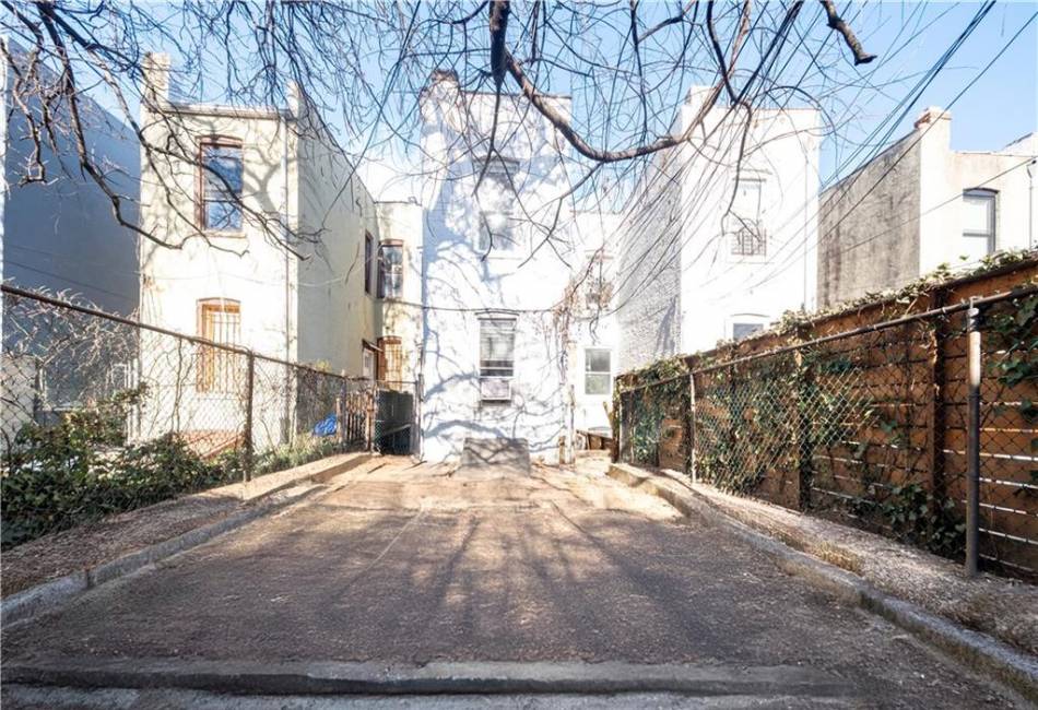 968 St. Johns Place, Brooklyn, New York 11213, ,Residential,For Sale,St. Johns,488518