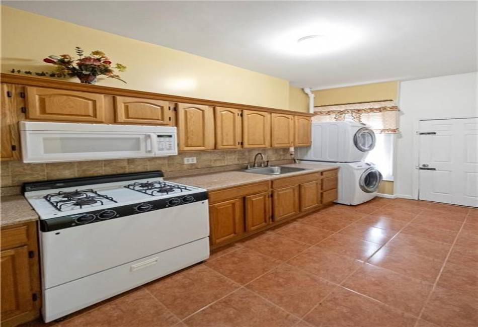 968 St. Johns Place, Brooklyn, New York 11213, ,Residential,For Sale,St. Johns,488518