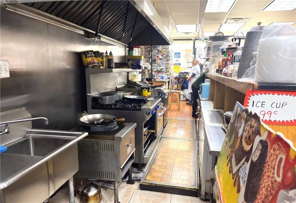 6908 15th Avenue, Brooklyn, New York 11228, ,Commercial,For Sale,15th,488598