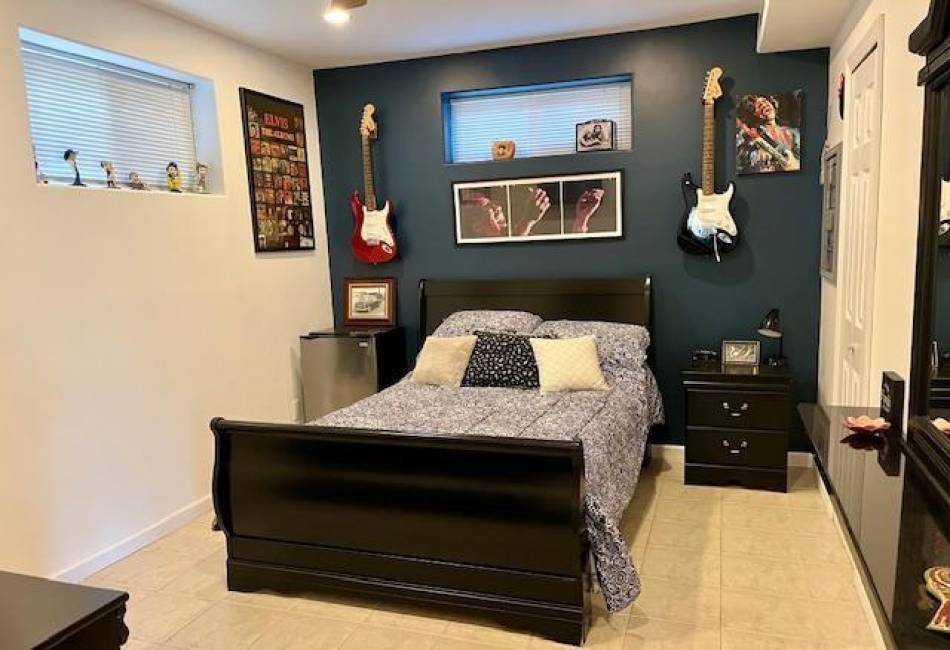 26 Ira Court, Brooklyn, New York 11229, 4 Bedrooms Bedrooms, ,2 BathroomsBathrooms,Residential,For Sale,Ira,488484