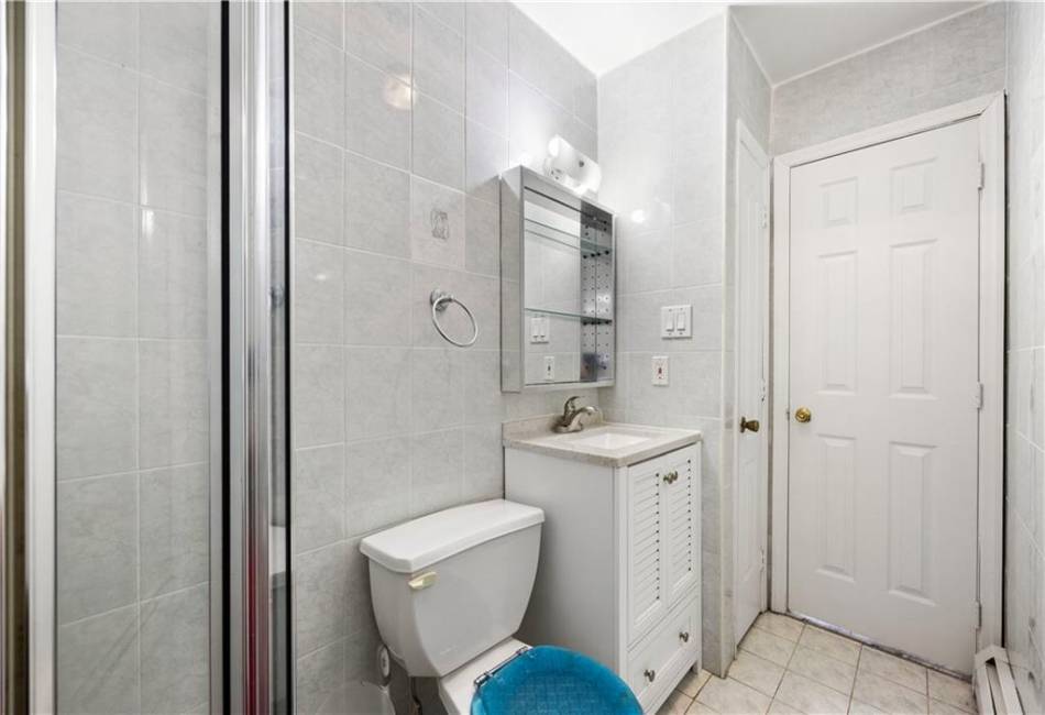 2801 28th Street, Brooklyn, New York 11235, 2 Bedrooms Bedrooms, ,2 BathroomsBathrooms,Residential,For Sale,28th,488565