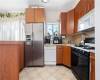 2801 28th Street, Brooklyn, New York 11235, 2 Bedrooms Bedrooms, ,2 BathroomsBathrooms,Residential,For Sale,28th,488565