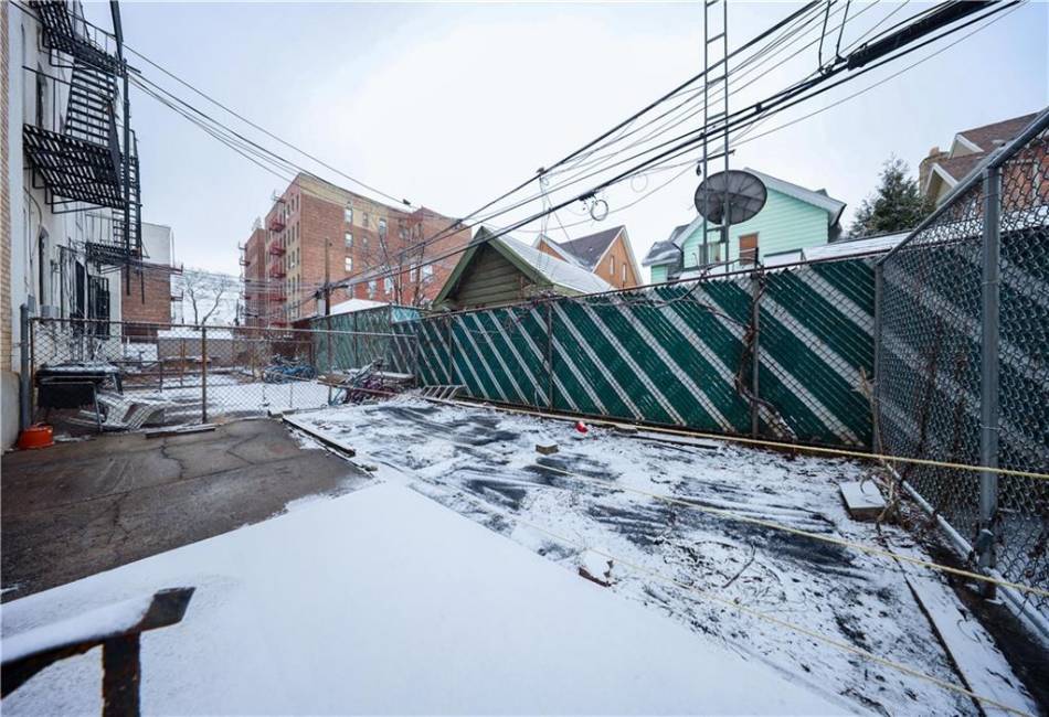 1830 81st Street, Brooklyn, New York 11214, 12 Bedrooms Bedrooms, ,Residential,For Sale,81st,488596