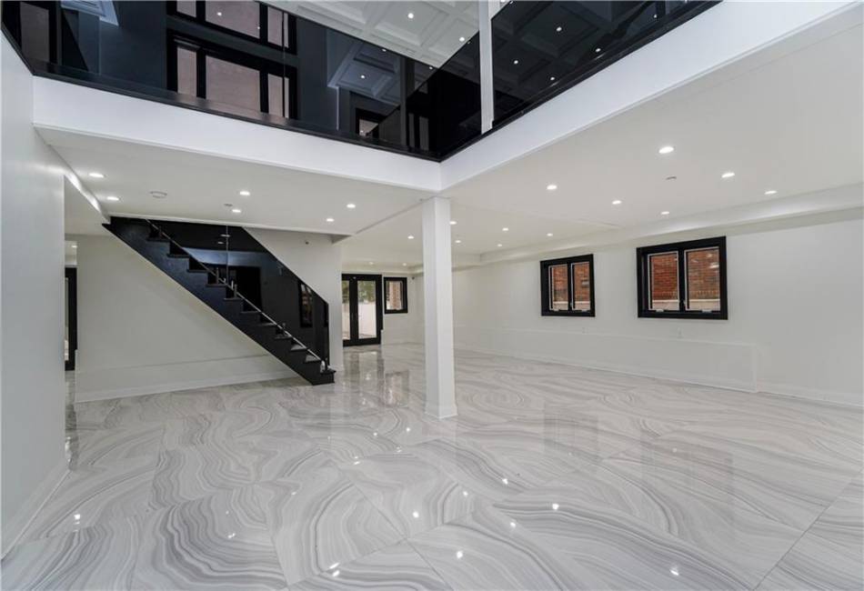 86 Whitman Drive, Brooklyn, New York 11234, 5 Bedrooms Bedrooms, ,3 BathroomsBathrooms,Residential,For Sale,Whitman,488602