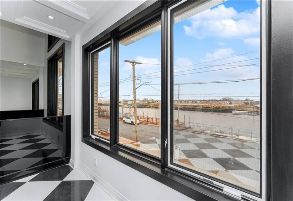 86 Whitman Drive, Brooklyn, New York 11234, 5 Bedrooms Bedrooms, ,3 BathroomsBathrooms,Residential,For Sale,Whitman,488602