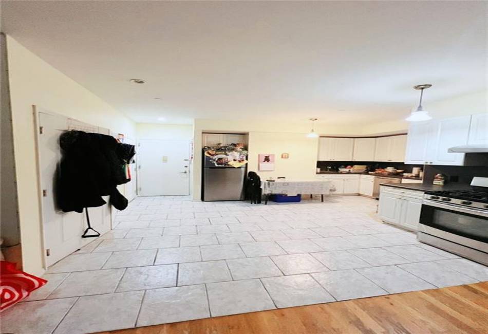 15 Bay 29th Street, Brooklyn, New York 11214, 2 Bedrooms Bedrooms, ,2 BathroomsBathrooms,Residential,For Sale,Bay 29th,488643