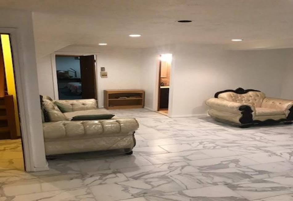 670 85th Street, Brooklyn, New York 11234, ,Residential,For Sale,85th,488654