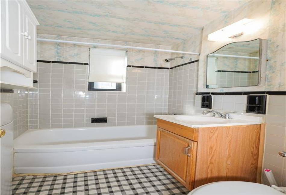 2685 7th Street, Brooklyn, New York 11235, 1 Bedroom Bedrooms, ,1 BathroomBathrooms,Residential,For Sale,7th,488661