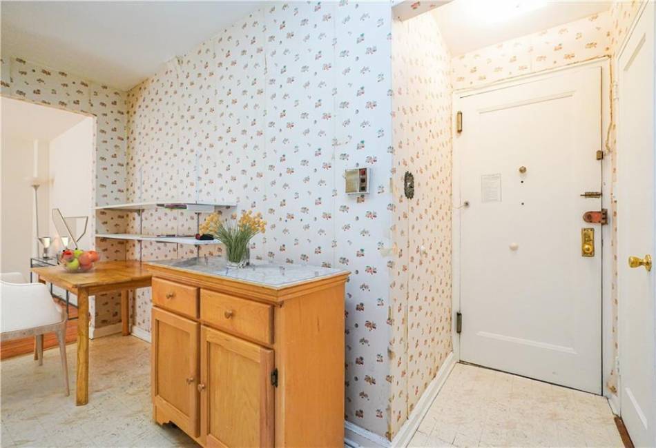 2685 7th Street, Brooklyn, New York 11235, 1 Bedroom Bedrooms, ,1 BathroomBathrooms,Residential,For Sale,7th,488661