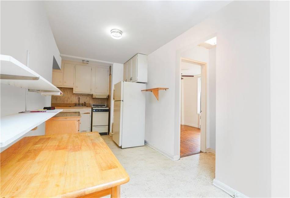 2685 7th Street, Brooklyn, New York 11235, 1 Bedroom Bedrooms, ,1 BathroomBathrooms,Residential,For Sale,7th,488661