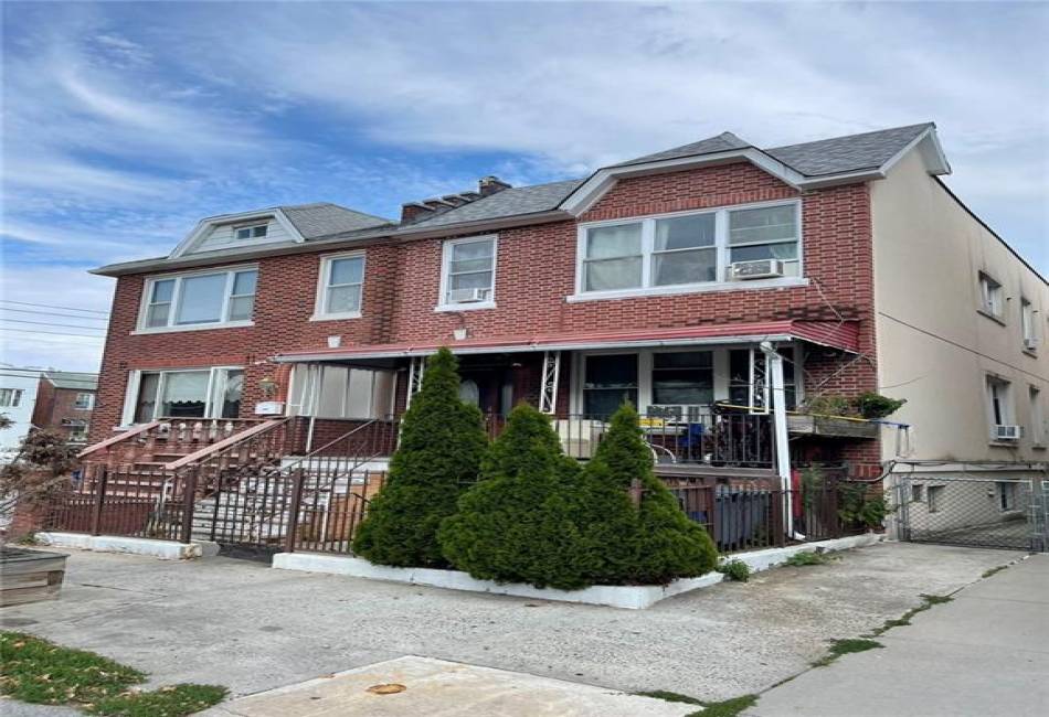 8689 15th Avenue, Brooklyn, New York 11228, 7 Bedrooms Bedrooms, ,4 BathroomsBathrooms,Residential,For Sale,15th,484675