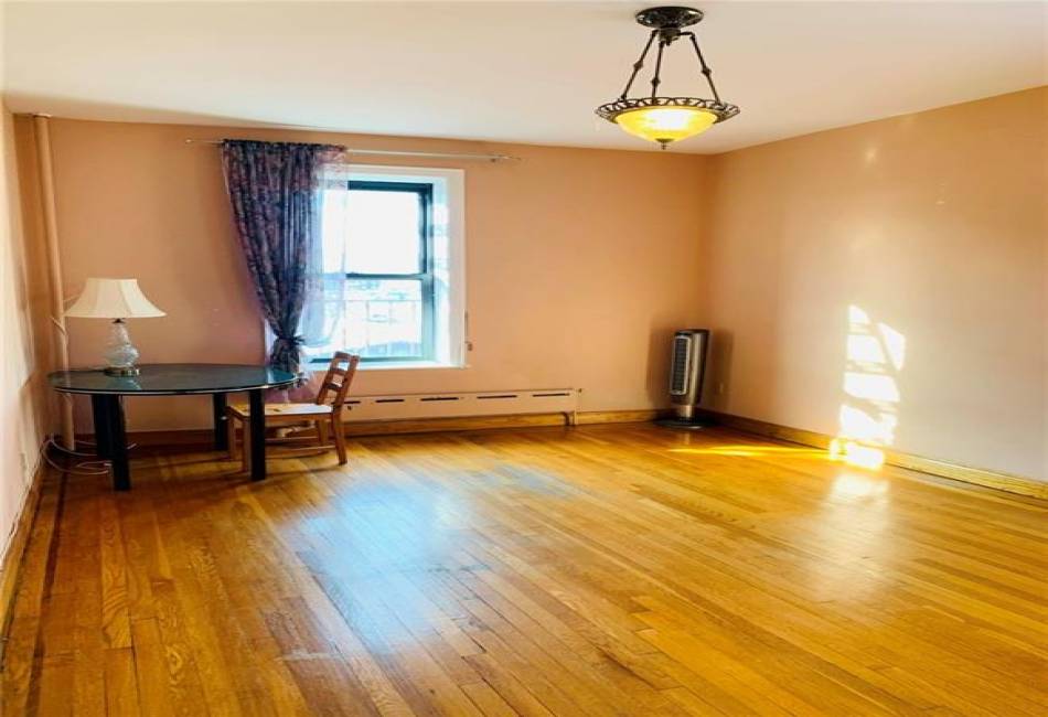 1543 1st Street, Brooklyn, New York 11204, 2 Bedrooms Bedrooms, ,1 BathroomBathrooms,Residential,For Sale,1st,488673