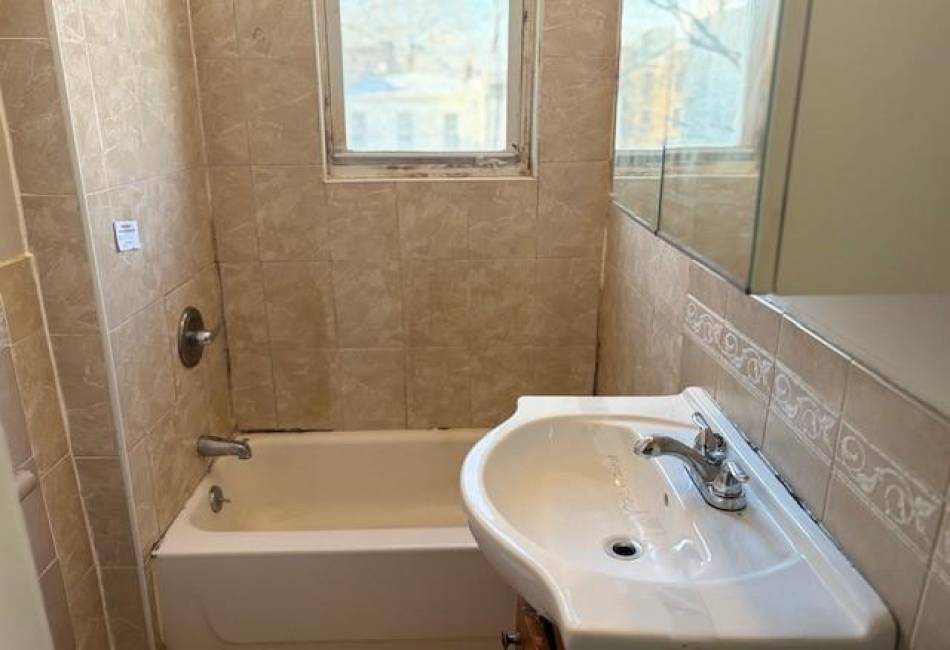 17-45 Grove Street, Ridgewood, New York 11385, ,3 BathroomsBathrooms,Residential,For Sale,Grove,488680