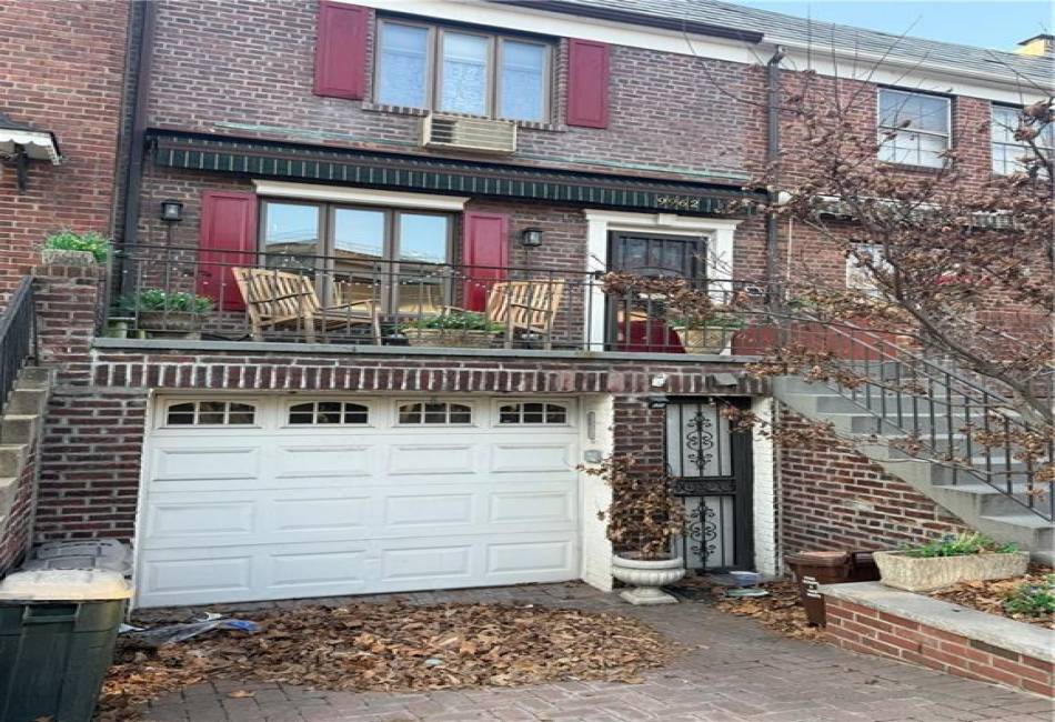 9962 Fort Hamilton Parkway, Brooklyn, New York 11209, 3 Bedrooms Bedrooms, ,2 BathroomsBathrooms,Rental,For Sale,Fort Hamilton,488693