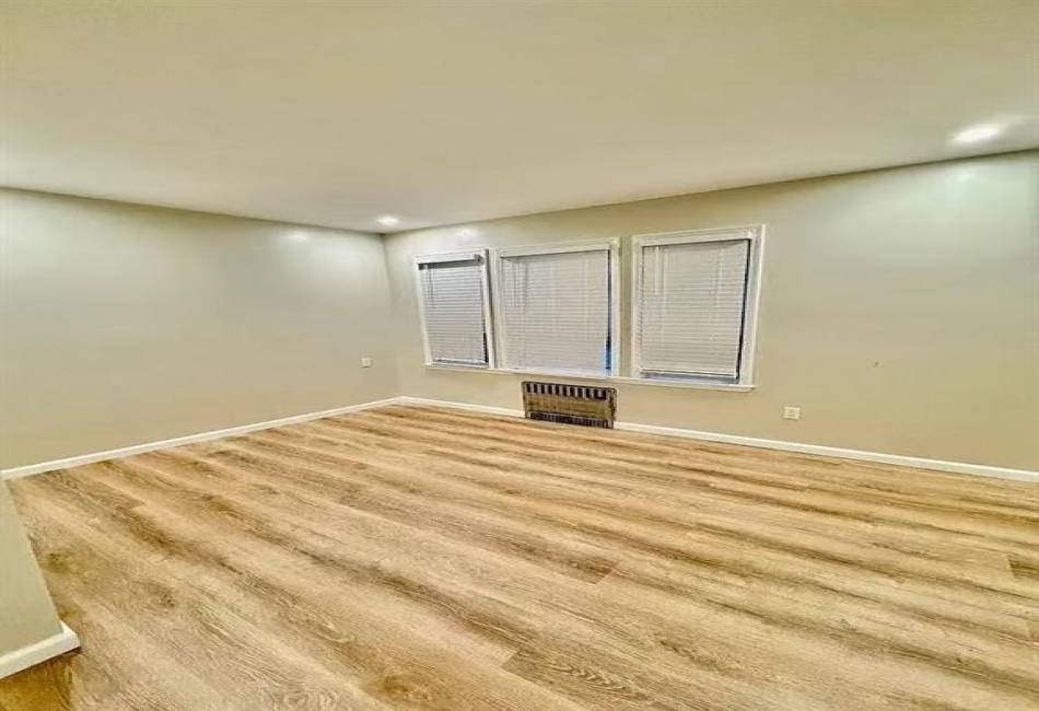 250 62nd Street, Brooklyn, New York 11220, 3 Bedrooms Bedrooms, ,1 BathroomBathrooms,Rental,For Sale,62nd,488705