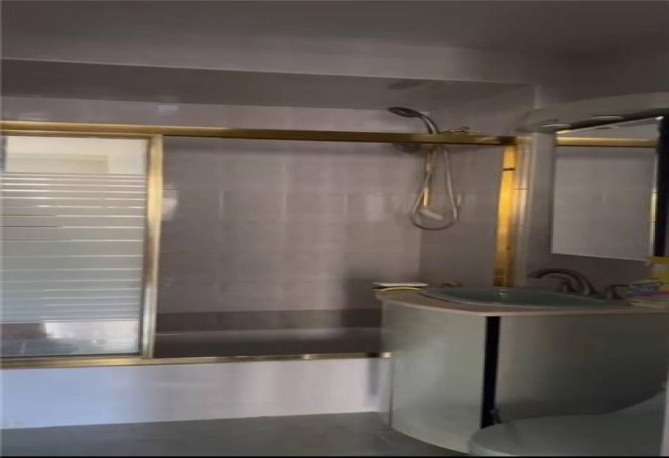 2943 Brighton 4th Street, Brooklyn, New York 11235, 2 Bedrooms Bedrooms, ,2 BathroomsBathrooms,Residential,For Sale,Brighton 4th,488527