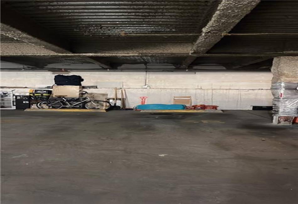 2943 Brighton 4th Street, Brooklyn, New York 11235, 2 Bedrooms Bedrooms, ,2 BathroomsBathrooms,Residential,For Sale,Brighton 4th,488527