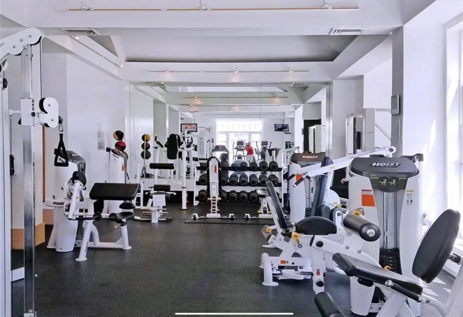 100 Oceana Drive, Brooklyn, New York 11235, 2 Bedrooms Bedrooms, ,2 BathroomsBathrooms,Residential,For Sale,Oceana,488617